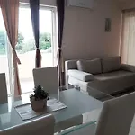 Sanja Апартаменты Хвар