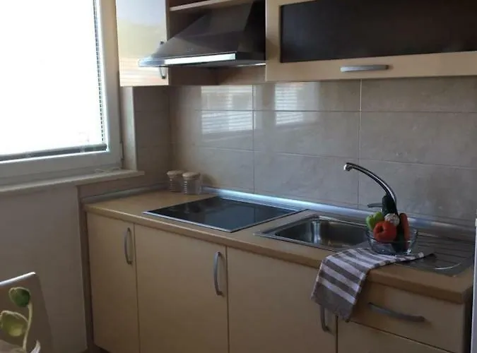 莎娜公寓 * 赫瓦尔